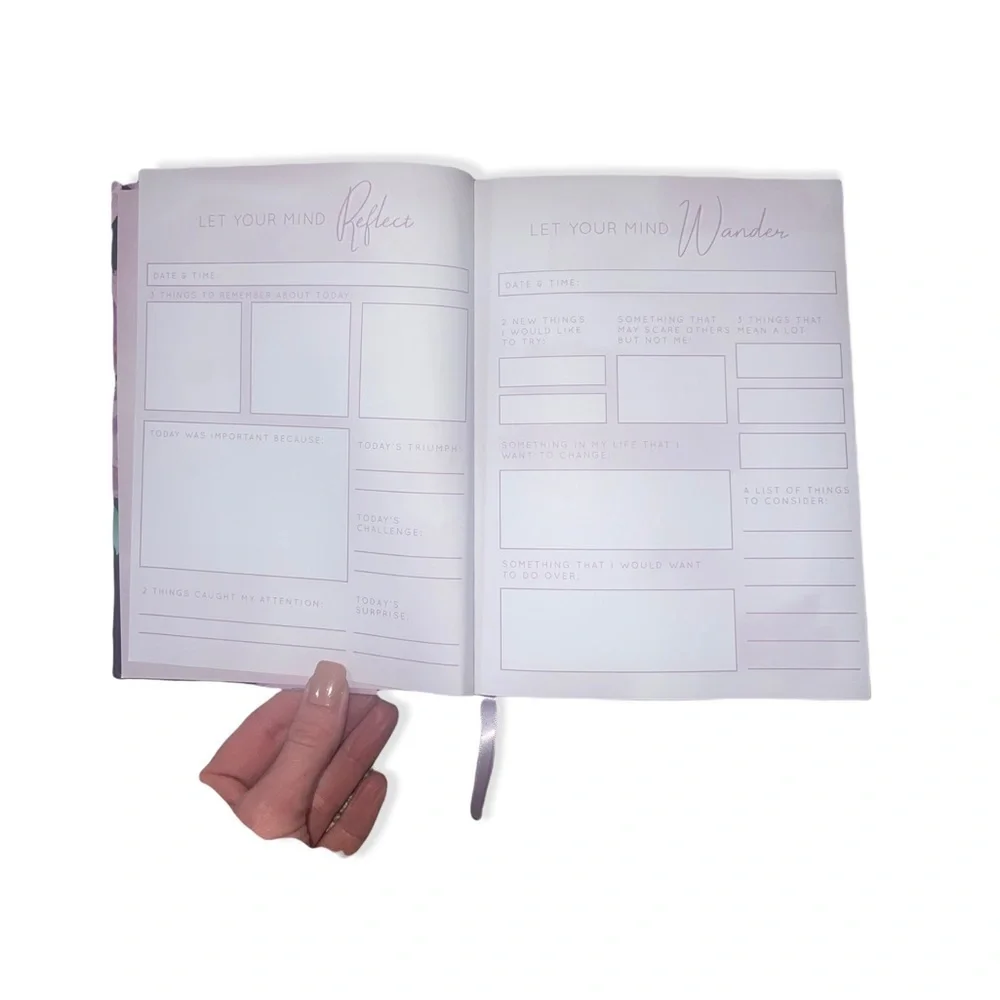 KATE WINDGATE DESIGNS Focus on Mindfulness A Guided Journal with 368 Pages NWT